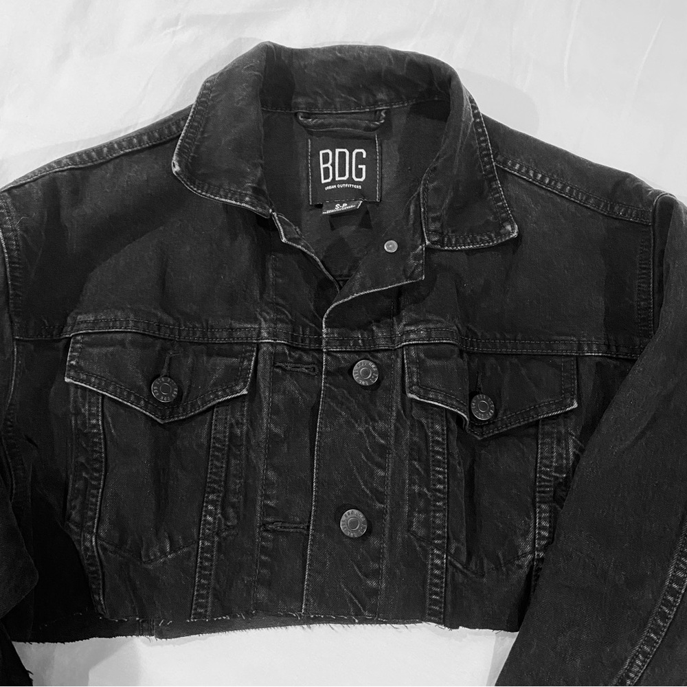 Urban Outfitters BDG > Black denim cropped jacket - Picture 3 of 4